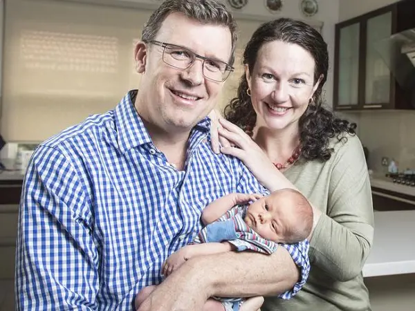 Alan Tudge with his Wife Teri Etchells and new born child.