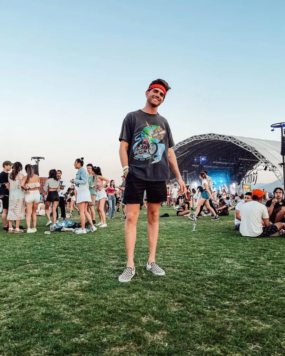 Kostas attended the Coachella Valley Music and Arts Festival on 20 April 2022